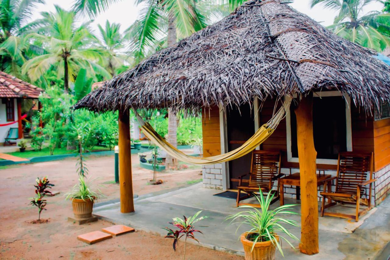 Star Light Cabanas&Restaurant Tangalle Exterior foto