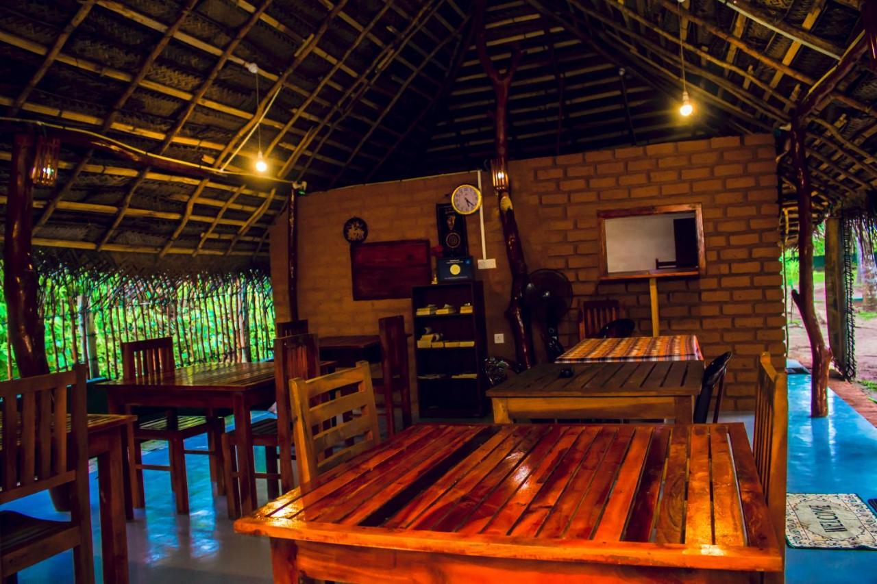 Star Light Cabanas&Restaurant Tangalle Exterior foto